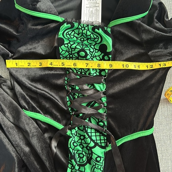 Spirit Black and Green Witch Costume for Kids - Picture 8 of 9